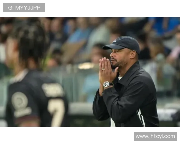 孔帕尼:迪亚斯必定不是故意去损伤对手,他仅仅想抢夺那个球 孔帕尼:迪亚斯必定不是故意去损伤对手,他仅仅想抢夺那个球